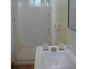Moura Caravan Park Hotel